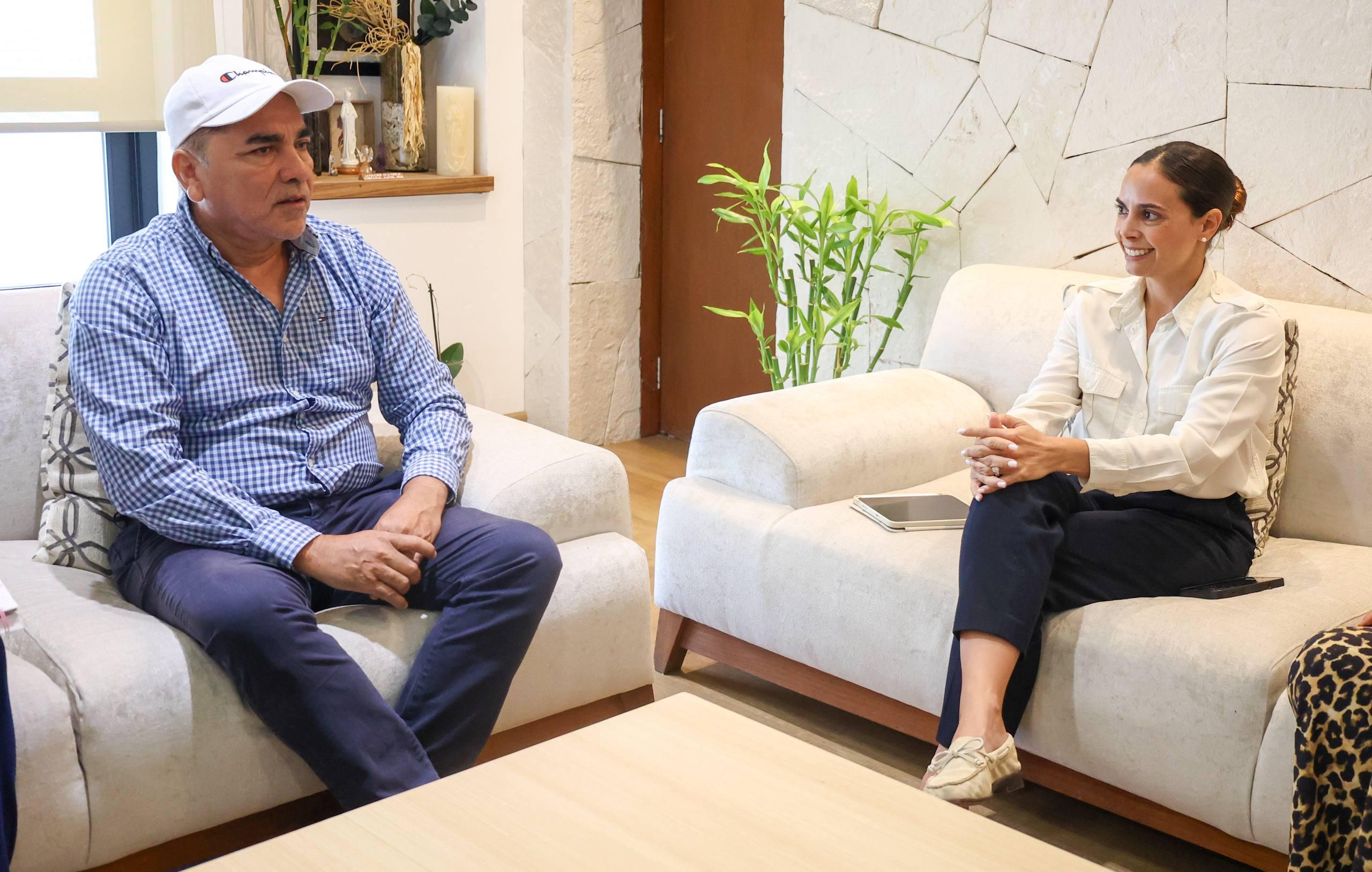 uploads/6/32/01 (2219).Jpeg